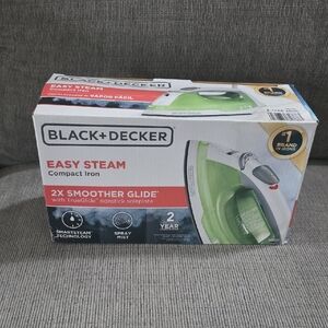 Black & Decker Easy Steam Compact Iron with Green and White Design, New In Box.